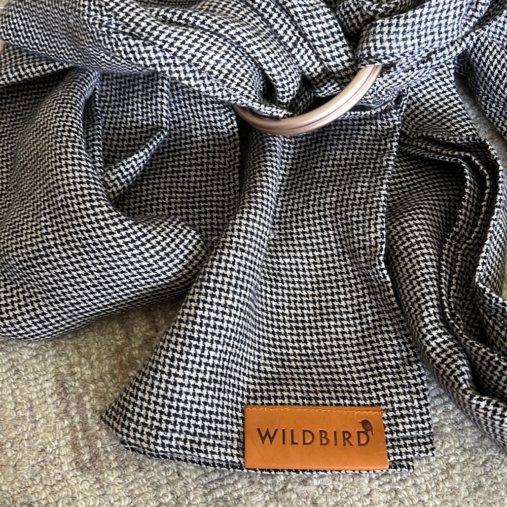 NWOT Wildbird Long Ring Sling